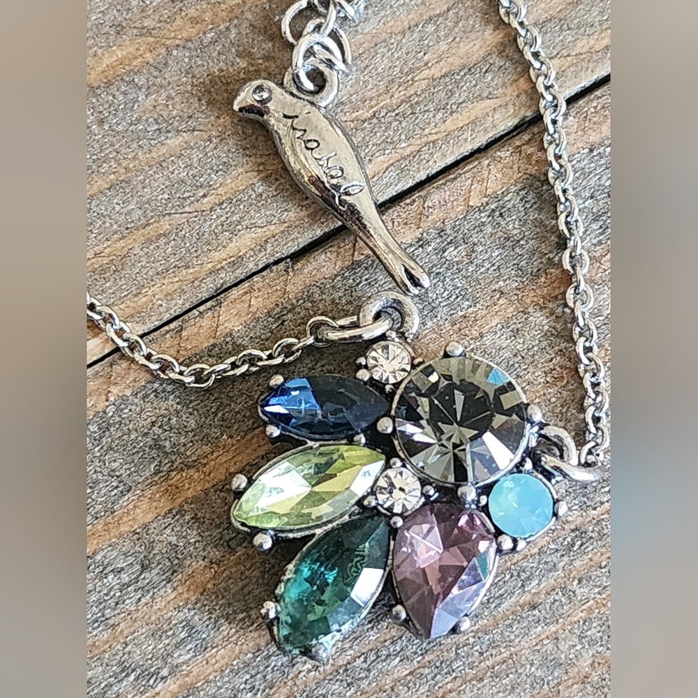 CLOE AND ISABEL Elegant Silver Multicolor Pendant Necklace